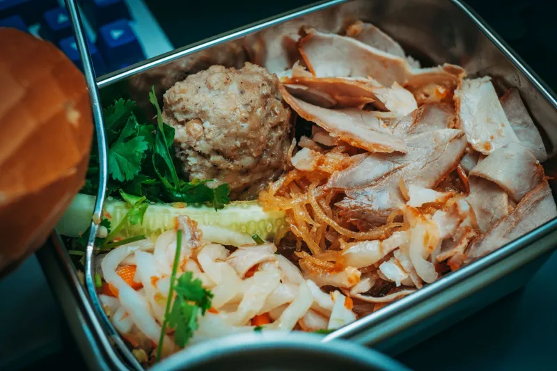 That 3 PM Wall You Keep Hitting? Your Lunch Built It